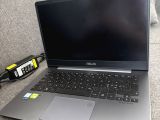 ASUS 